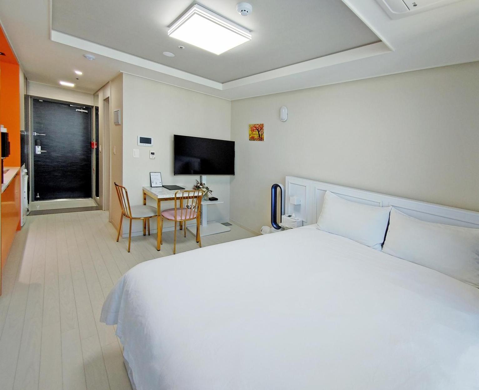 Daegu Star B&B Dsr Hotel Lily Guestroom 外观 照片