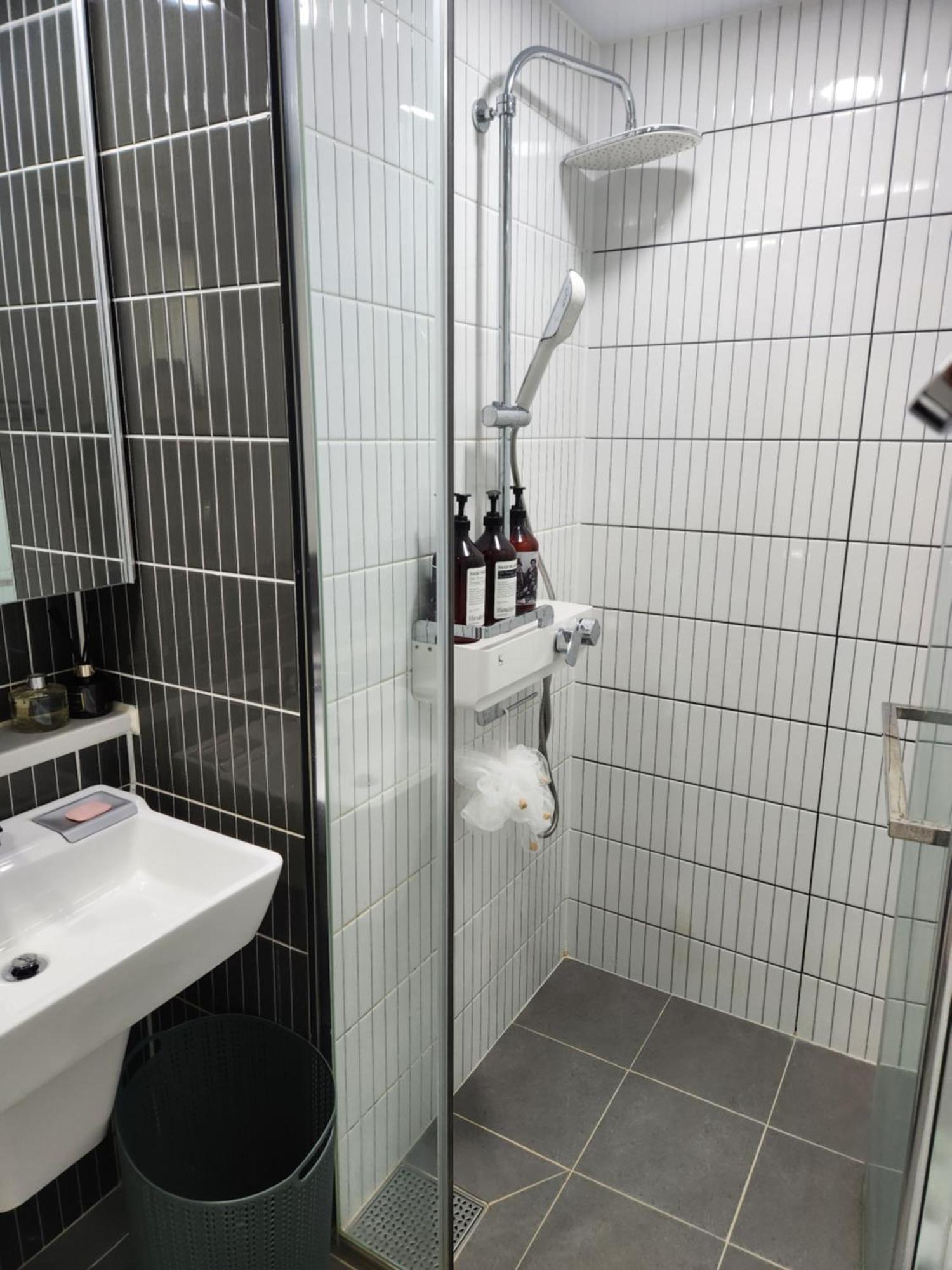 Daegu Star B&B Dsr Hotel Lily Guestroom 客房 照片