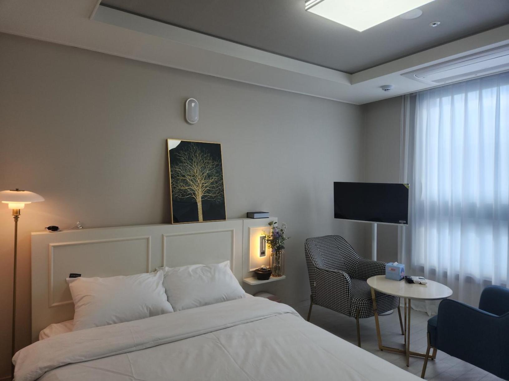 Daegu Star B&B Dsr Hotel Lily Guestroom 外观 照片