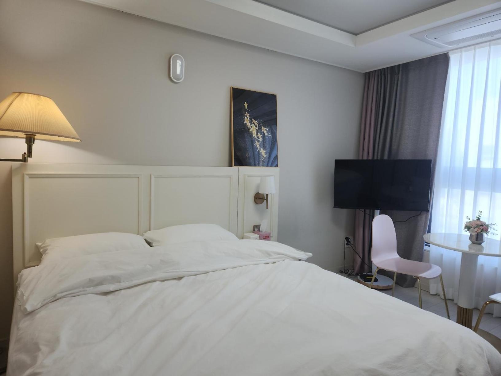 Daegu Star B&B Dsr Hotel Lily Guestroom 外观 照片