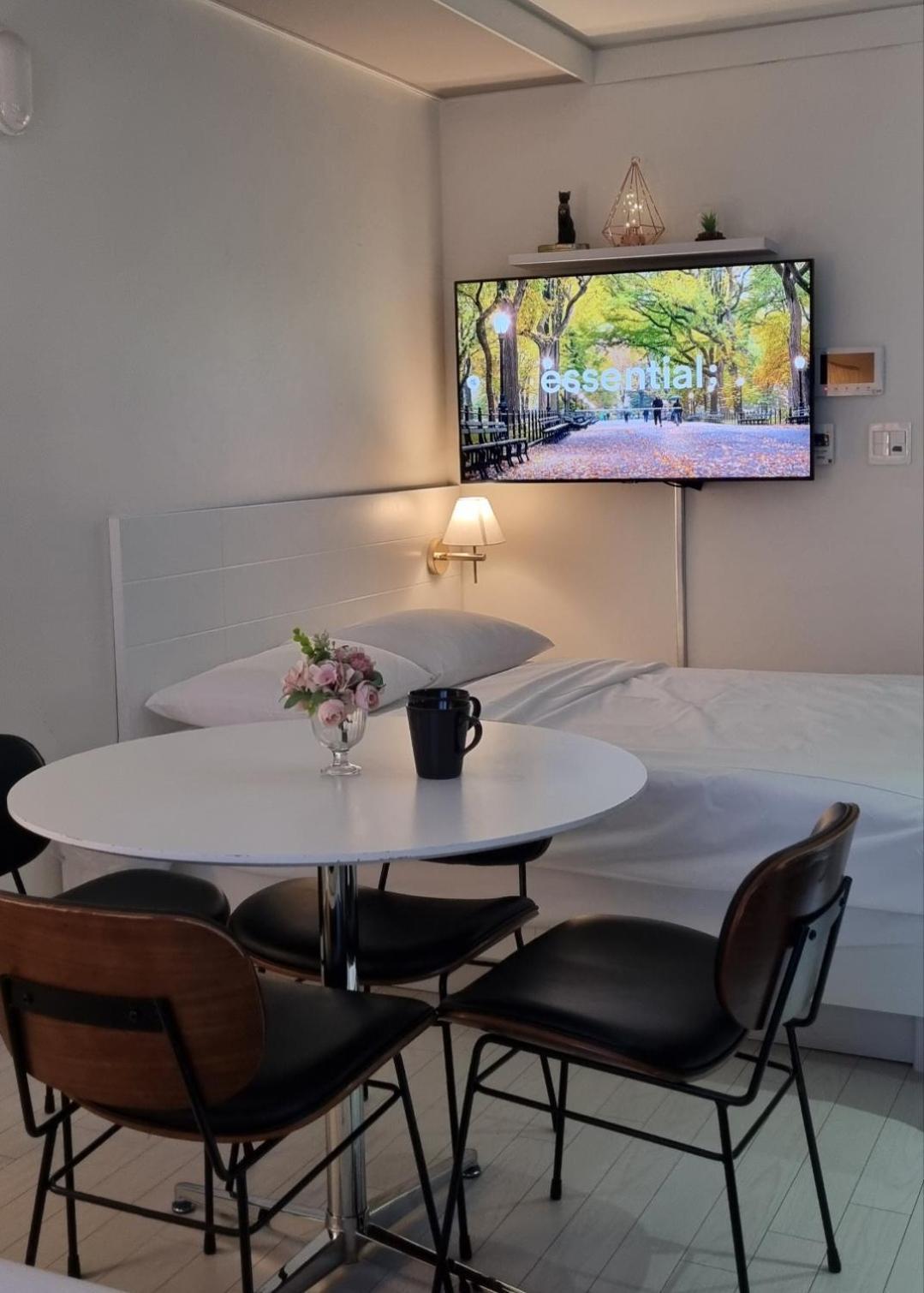 Daegu Star B&B Dsr Hotel Lily Guestroom 外观 照片