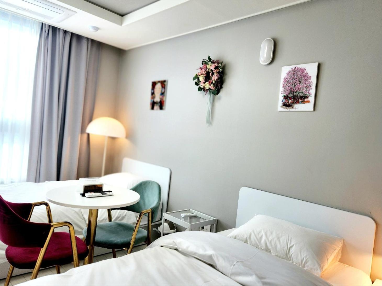 Daegu Star B&B Dsr Hotel Lily Guestroom 客房 照片