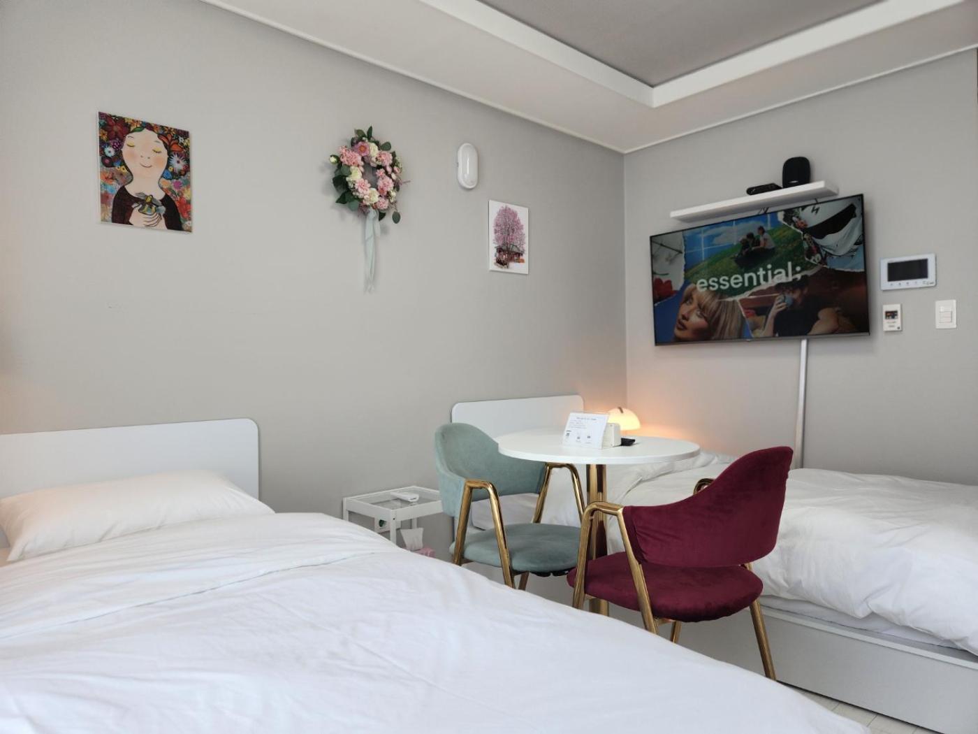 Daegu Star B&B Dsr Hotel Lily Guestroom 外观 照片